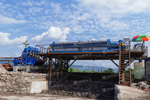 真空帶式壓濾機(jī)壓不出泥有哪些原因，有沒有解決辦法？