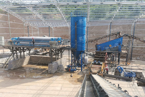 污泥壓濾機(jī)出料渾濁怎么辦？四招可以很好的解決這個(gè)問題